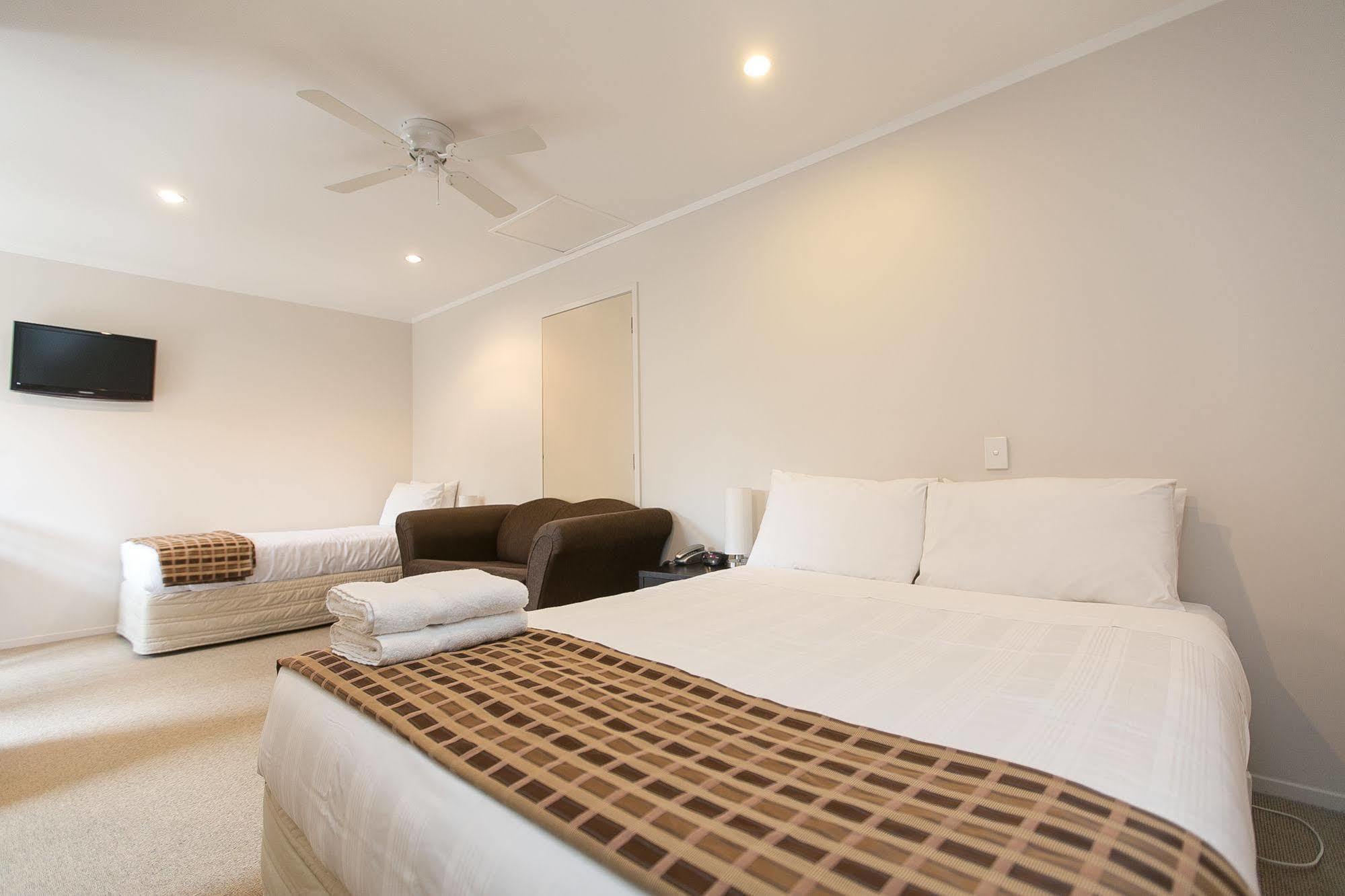 Pukekohe Parkview Motor Inn المظهر الخارجي الصورة